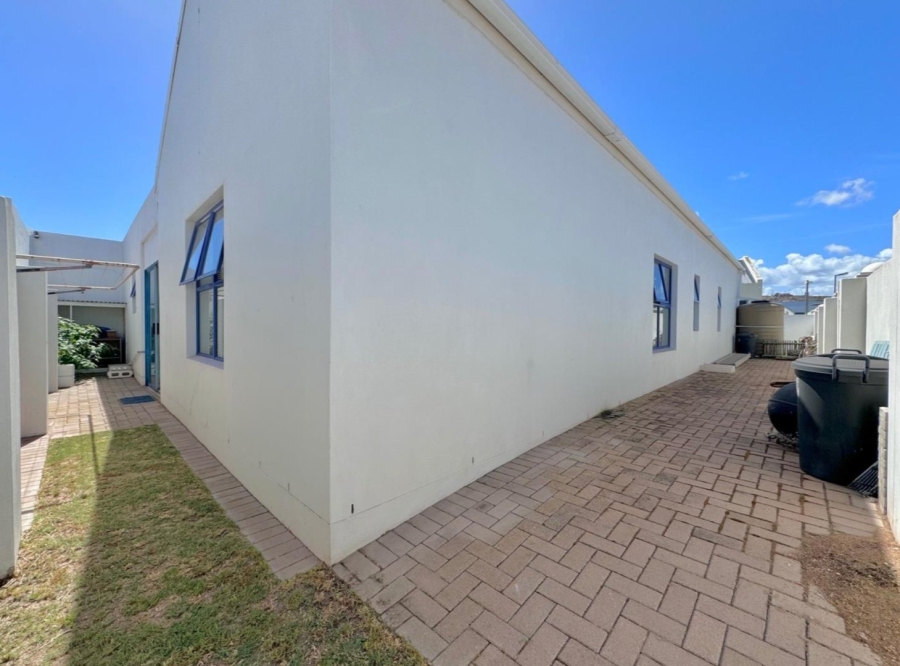 3 Bedroom Property for Sale in Blue Lagoon Western Cape